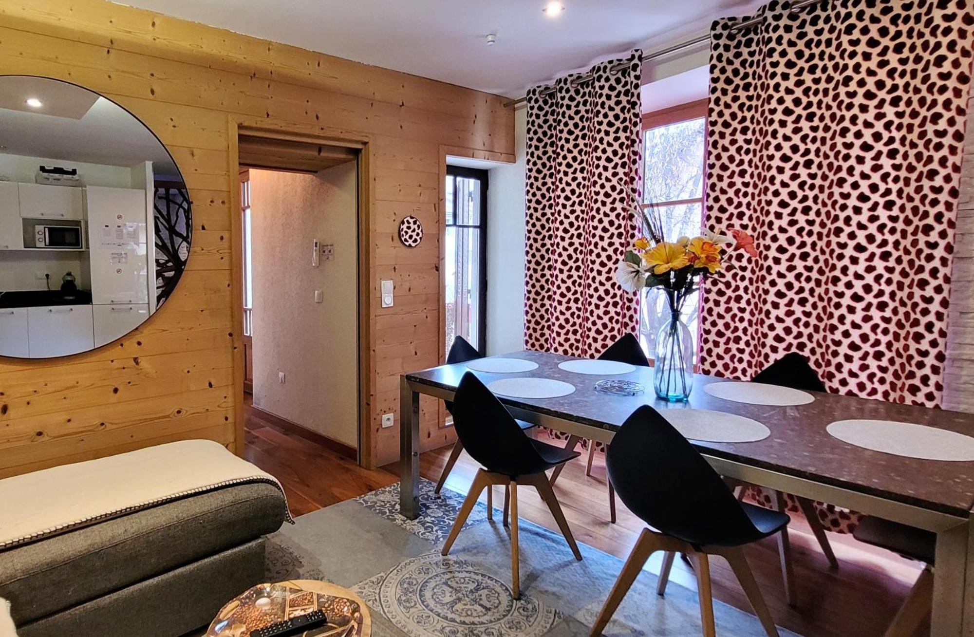 L'Isle - Lofts & Lakes Certified 5-Stars Annecy Bagian luar foto